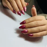 ژلیش ناخن طبیعی به مناسب شب یلدا|خدمات آرایشگری و زیبایی|رشت, منظریه|دیوار