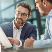 استخدام مدیر فروش