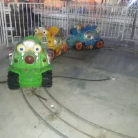 قطار کودک و تکان دهنده