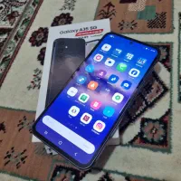 گوشی a35 نو 256(یک هفته استفاده شده) گارانتی دارد