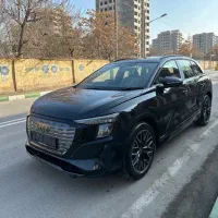 آئودی Q5 e-tron 2025 بلک پکیج