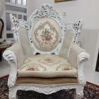 مبل کارکرده سلطنتی