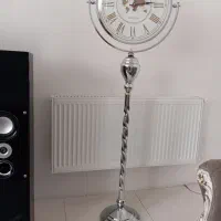 ساعت ایستاده