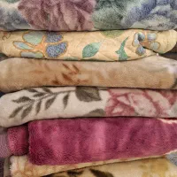 پتو ژاپنی ( استوک )|رختخواب، بالش، پتو|بوشهر, |دیوار