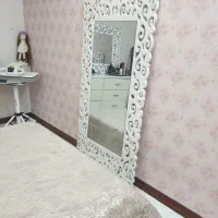 سرویس خواب|تخت و سرویس خواب|قم, چهل درخت‎|دیوار