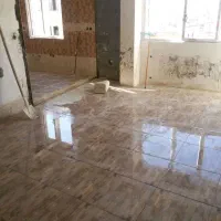 کاشی کار ماهر و نمونه با سابقه کاری بالا