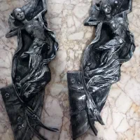 ۲ عددمجسمه