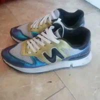 کتونی نیو بالانس