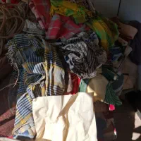 تعدادی پتو گل بافت  و فرش