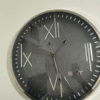 ساعت دیواری