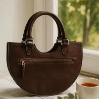 کیف نیم گرد تمام چرم بزی دست دوز|کیف، کفش، کمربند|یزد, |دیوار