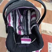 کریر همراه با آغوشی وارداتی