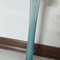 گلدان وچند تکه لباس