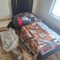 فروش فوریه تمام وسایل در تصویر
