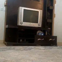 میز تلویزیون و تلویزیون سامسونگ ودیجیتال دارد|تلویزیون و پروژکتور|اهواز, کوی طلاب|دیوار