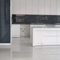 125متر/3خواب/نوساز/حاشیه‌خیابان‌/عشق‌آباد