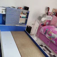 دو عدد تخت یک نفره دخترونه وپسرونه