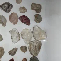 تعدادی سنگ عقیق و غیره