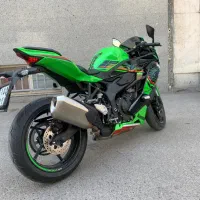 کاوازکی چهار سیلند نینجاهZR250 اتاق جدید