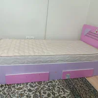 تخت یک نفره