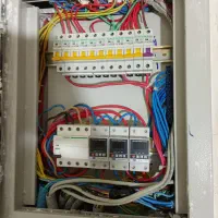 برقکار  ۲۴ ساعت و نصب و فروش لاین نوری