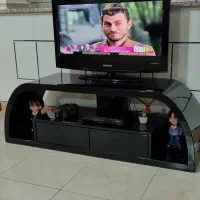 تلویزیون ۳۲ اینچ سامسونگ با میز|تلویزیون و پروژکتور|خمینیشهر, |دیوار