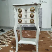 میزتلفن سفید