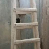 نردبان نقاشی چوبی
