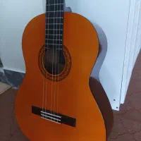 گیتار یاماها C40