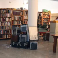 خریدوفروش کتابخانه زبان اصلی و اورجینال