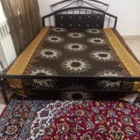 میز غذاخوری چهارنفره .تخت دونفره..لوستر|لوستر و چراغ آویز|قزوین, |دیوار