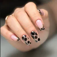 سالن لاکچری ناخن و سولارشرق تهران