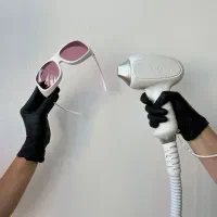 پذیرش/اپراتور دستگاه