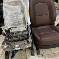 تعمیر و تودوزی صندلی وفرمان با بهترین چرم و پارچه