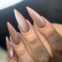 کاشت ناخن حرفه ای