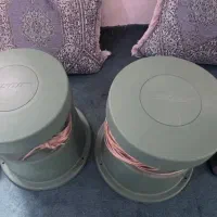 تعدادی بلندگو و آمپلی فایر بوز