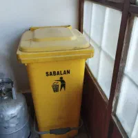 سطل زباله چرخ و پدال دار بزرگ