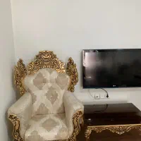 مبل سلطنتی و کلاسیک|مبلمان خانگی و میز عسلی|کرج, ساسانی (قلمستان)|دیوار