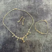 فقط ۱۰۰ بالای تابلو