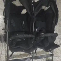 کالسکه دوقلو