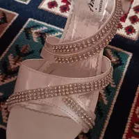 صندل مجلسی|کیف، کفش، کمربند|نجف‌آباد, مزرعه طالب|دیوار