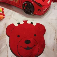 قالیچه اتاق کودک قرمز