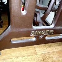 چرخ خیاطی پایه دارSINGER انتیک|چرخ خیاطی و ریسندگی|تهران, شهرآرا|دیوار