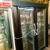 فریزر ایستاده ویترینی فروشگاهی دودر کبابی رستوران