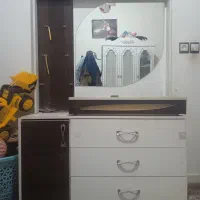کمد دراور زیبا دارای سه کشو جادار