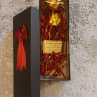 کادو گل طلایی با جعبه