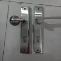 دستگیره درب اپارتمان جنس خوب