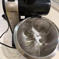 همزن برقی برند bosch