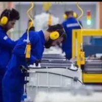کار در کارگاه لامپ سازی