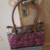 تعدادی کیف زنانه